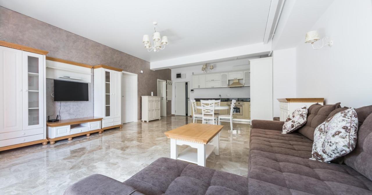 Sns Apartament In Vila Sophia Мамая Екстер'єр фото