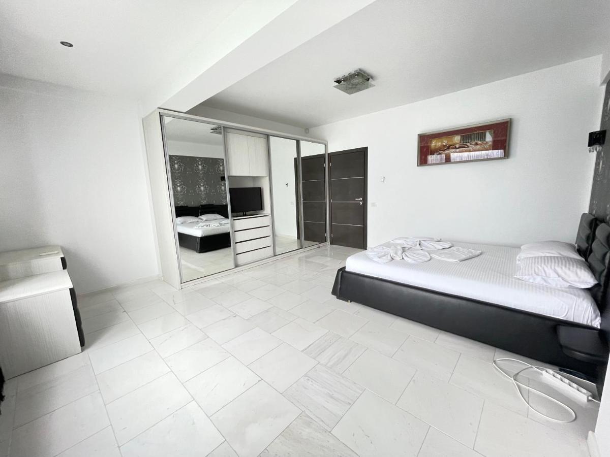 Sns Apartament In Vila Sophia Мамая Екстер'єр фото