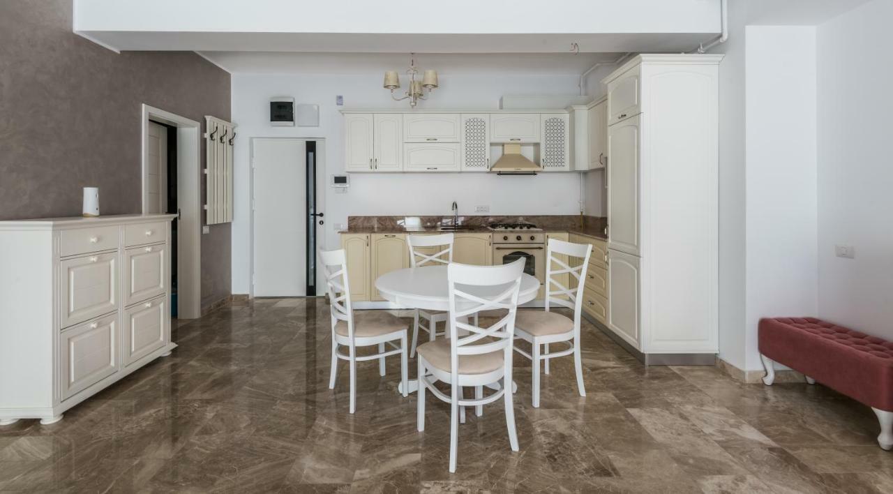 Sns Apartament In Vila Sophia Мамая Екстер'єр фото